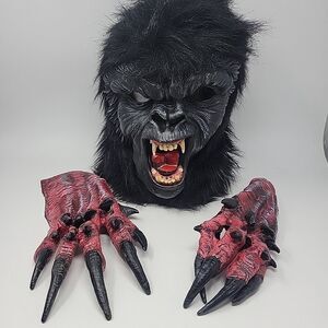 Vintage EU Brand Angry Gorilla Mask Realistic Teeth Scary Halloween Cosplay Glov